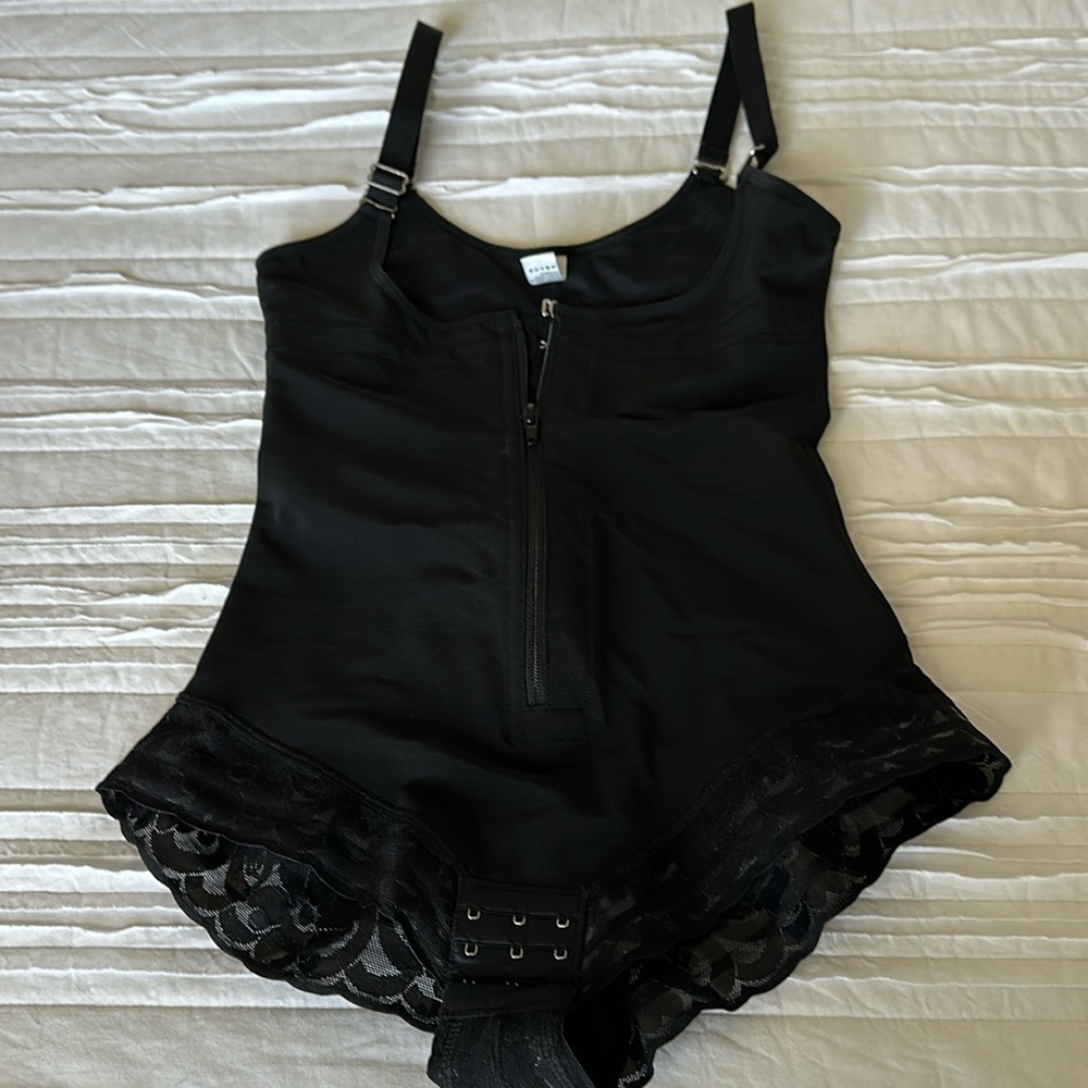 Waist trainer to be worn after lipo